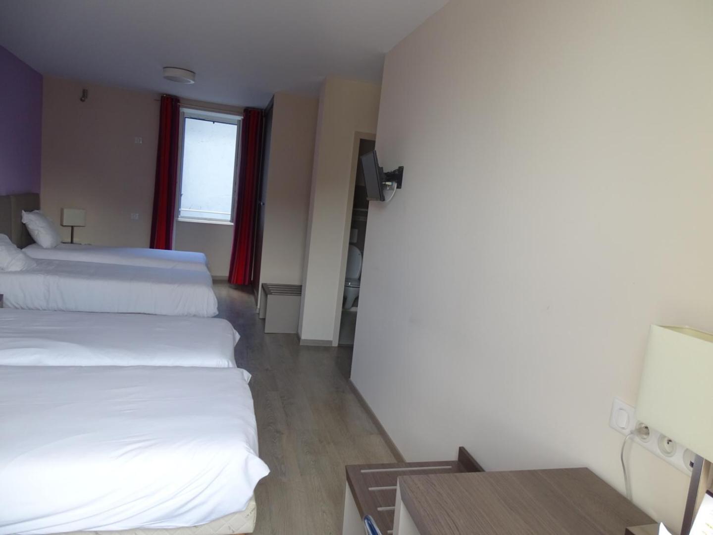 Tardets-Sorholus Hotel De La Poste מראה חיצוני תמונה
