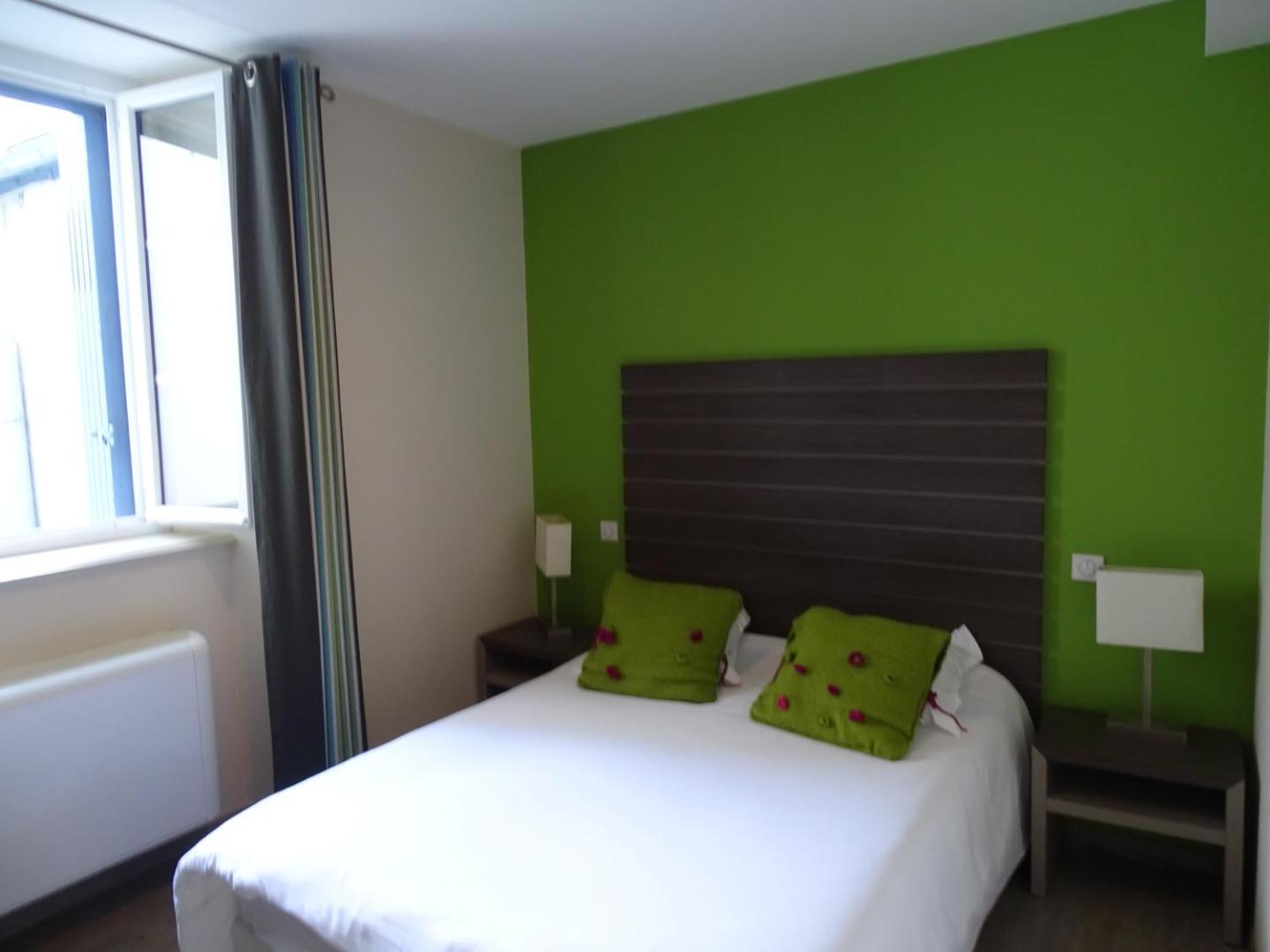 Tardets-Sorholus Hotel De La Poste מראה חיצוני תמונה